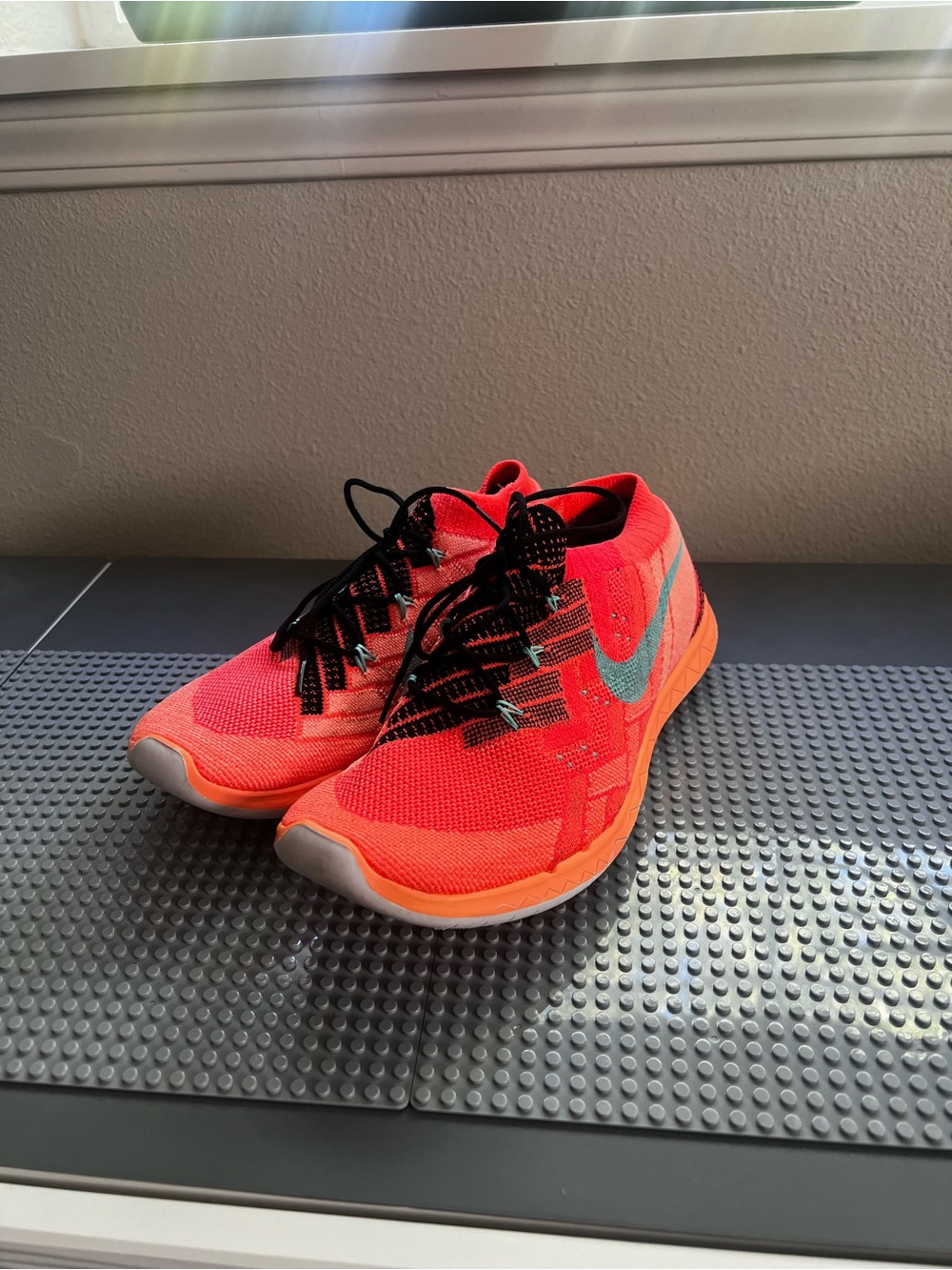 Nike Free 3.0  Swoosh Flyknit Sneakers Women’s Size 10